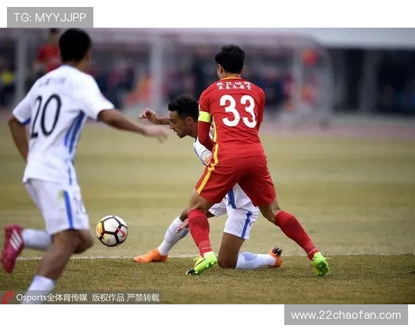 亚泰与富力激战正酣，精彩比赛回顾与分析